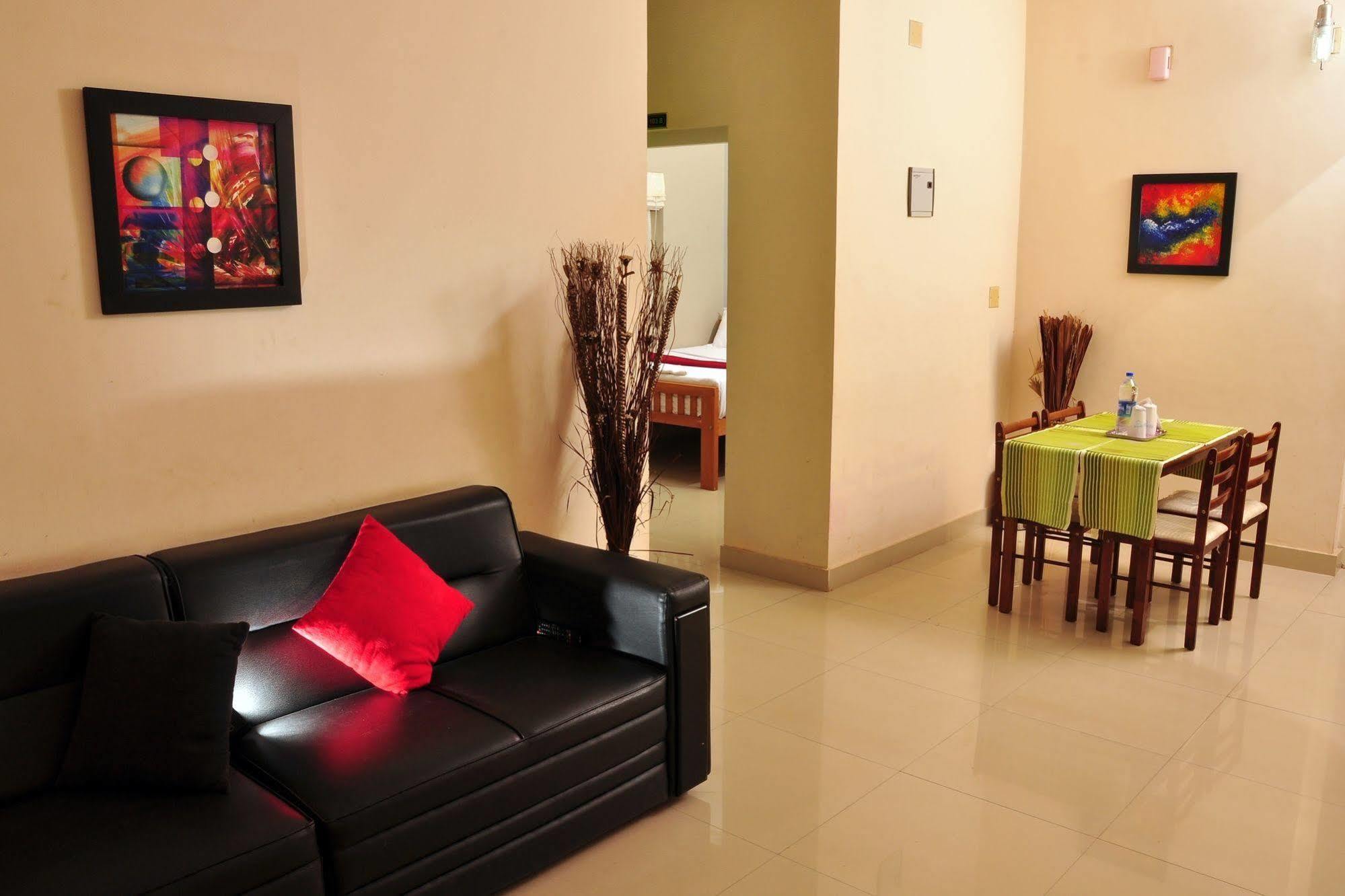 Wayanad Cliff Hotels Apartments Kalpatta Exterior foto